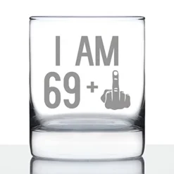 59 + 1 Middle Finger - Funny 60th Birthday Whiskey Rocks Glass Gifts For Men & Women Turning 60 - Fun Whisky Drinking Tumbler -Kitchen Island Sale 41HsYDi8KL