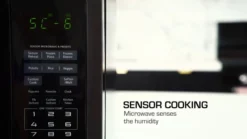 Toshiba OSHIBA EM131A5C-BS Countertop Microwave Ovens 1.2 Cu Ft, 12.4" Removable Turntable Smart Humidity Sensor 12 Auto Menus Mute Function ECO Mode Easy Clean Interior Black Color 1100W -Kitchen Island Sale 51RB3UUGrFL